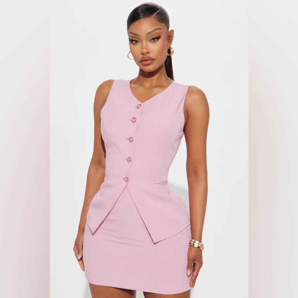 Fashion Nova Pink Skirt